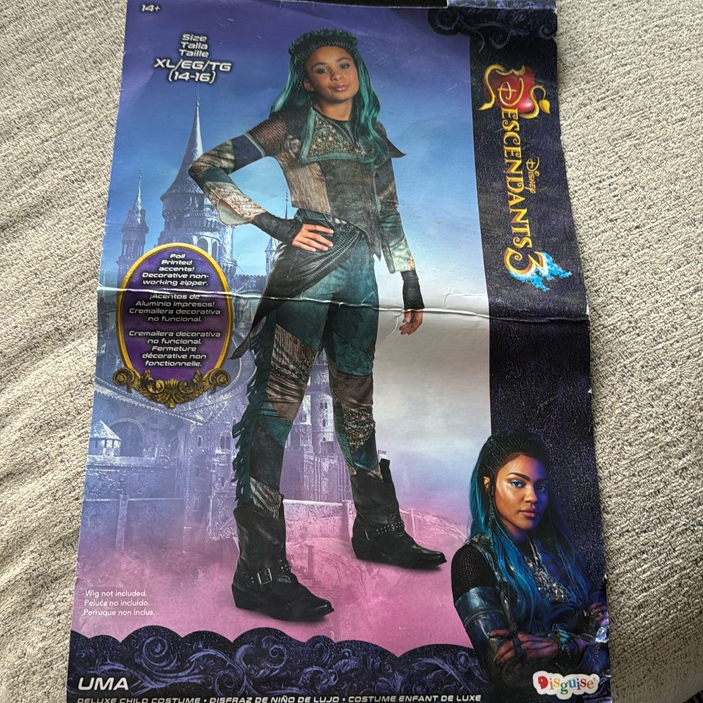 Descendants 3 Uma Halloween costume with wig